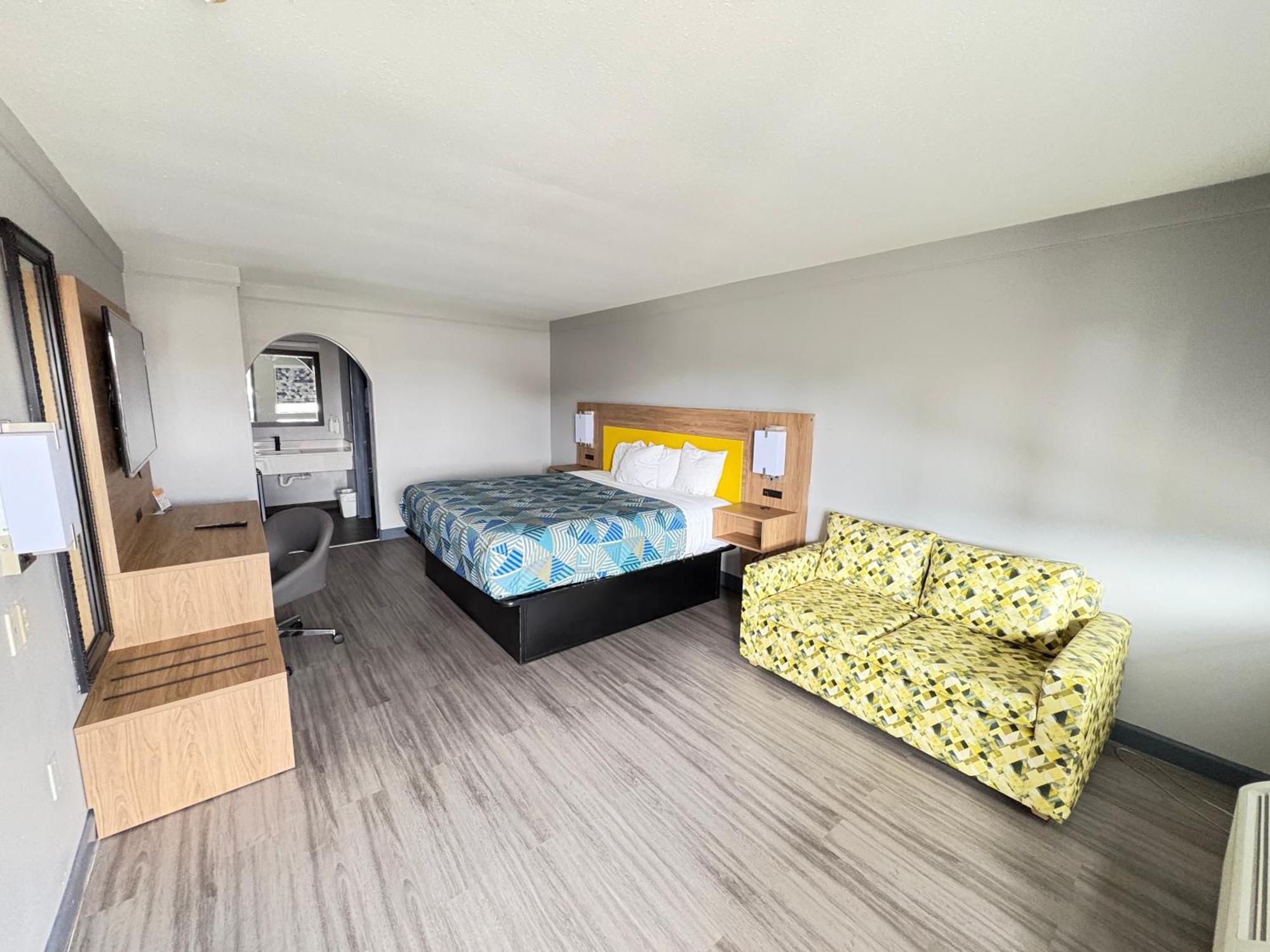 Days Inn By Wyndham Gonzales Extérieur photo