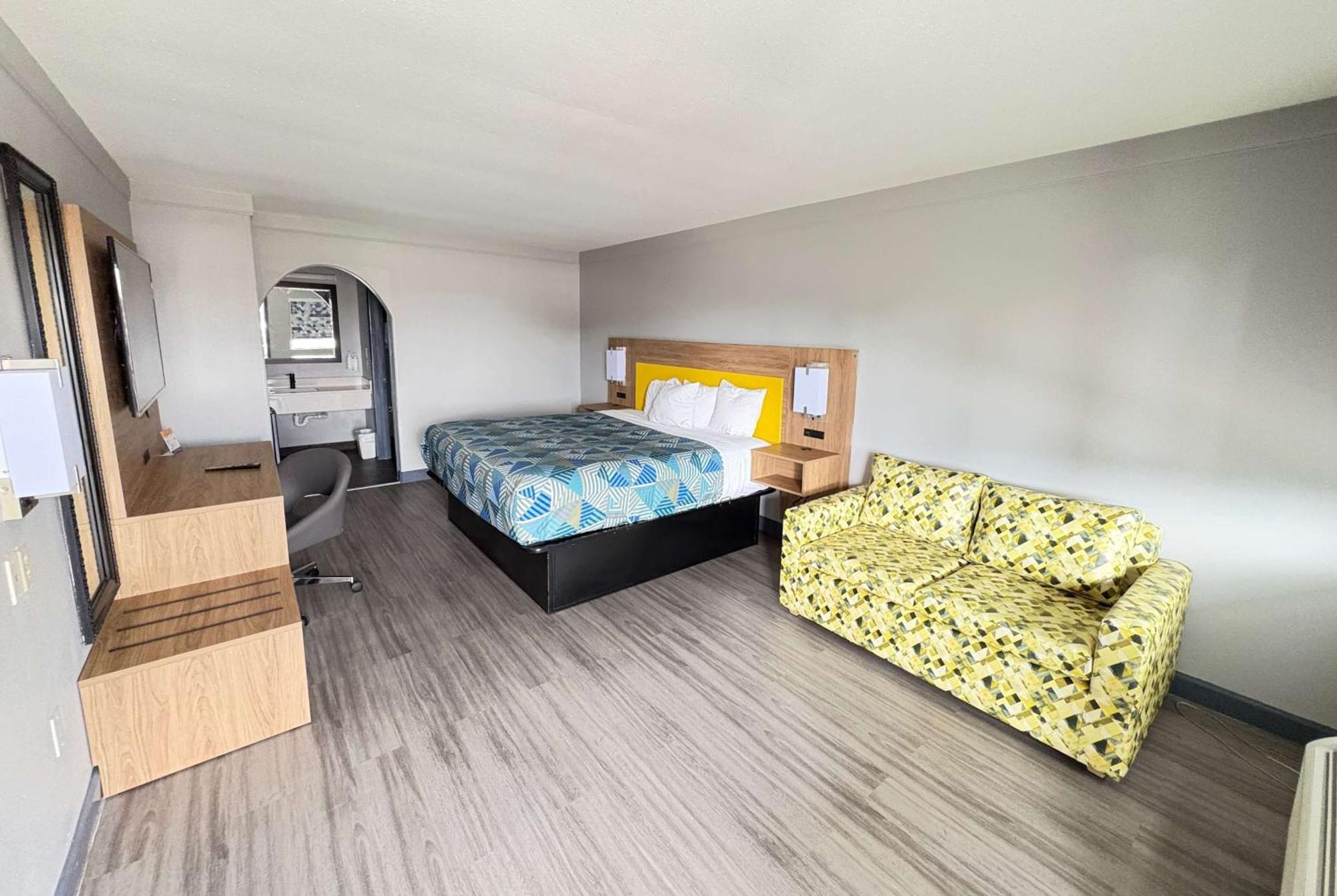 Days Inn By Wyndham Gonzales Extérieur photo