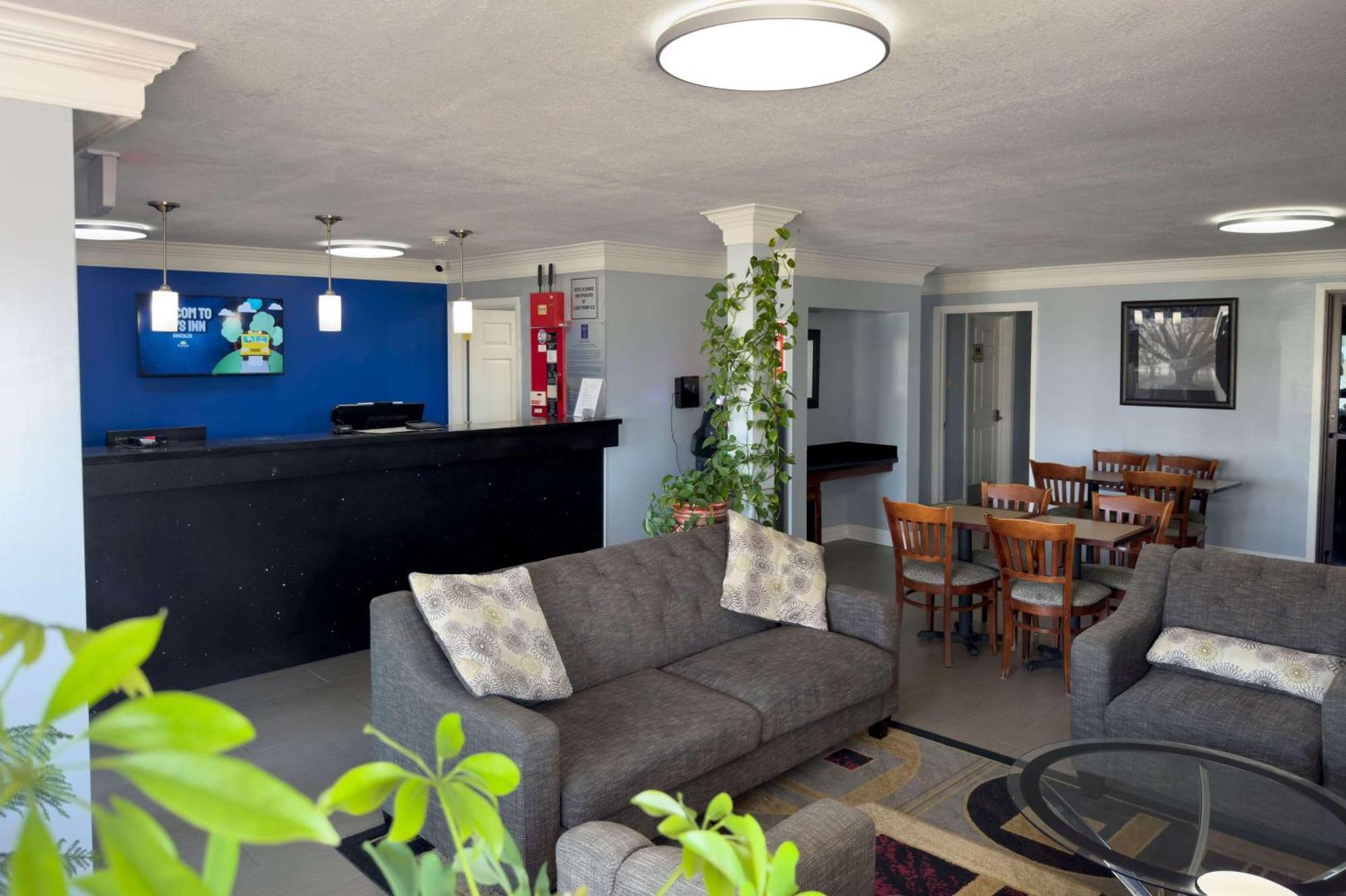 Days Inn By Wyndham Gonzales Extérieur photo